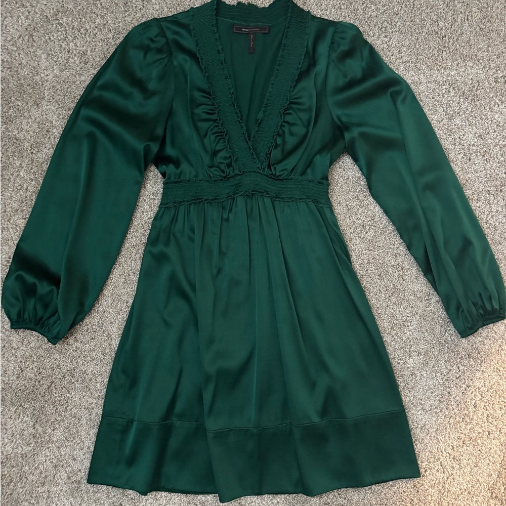 BCBG Maxazria Dress - PERFECT for the holidays! Size Small